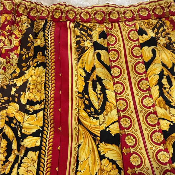 Versace Black, Gold & Red Baroque Silk Mini Skirt - Picture 12 of 15